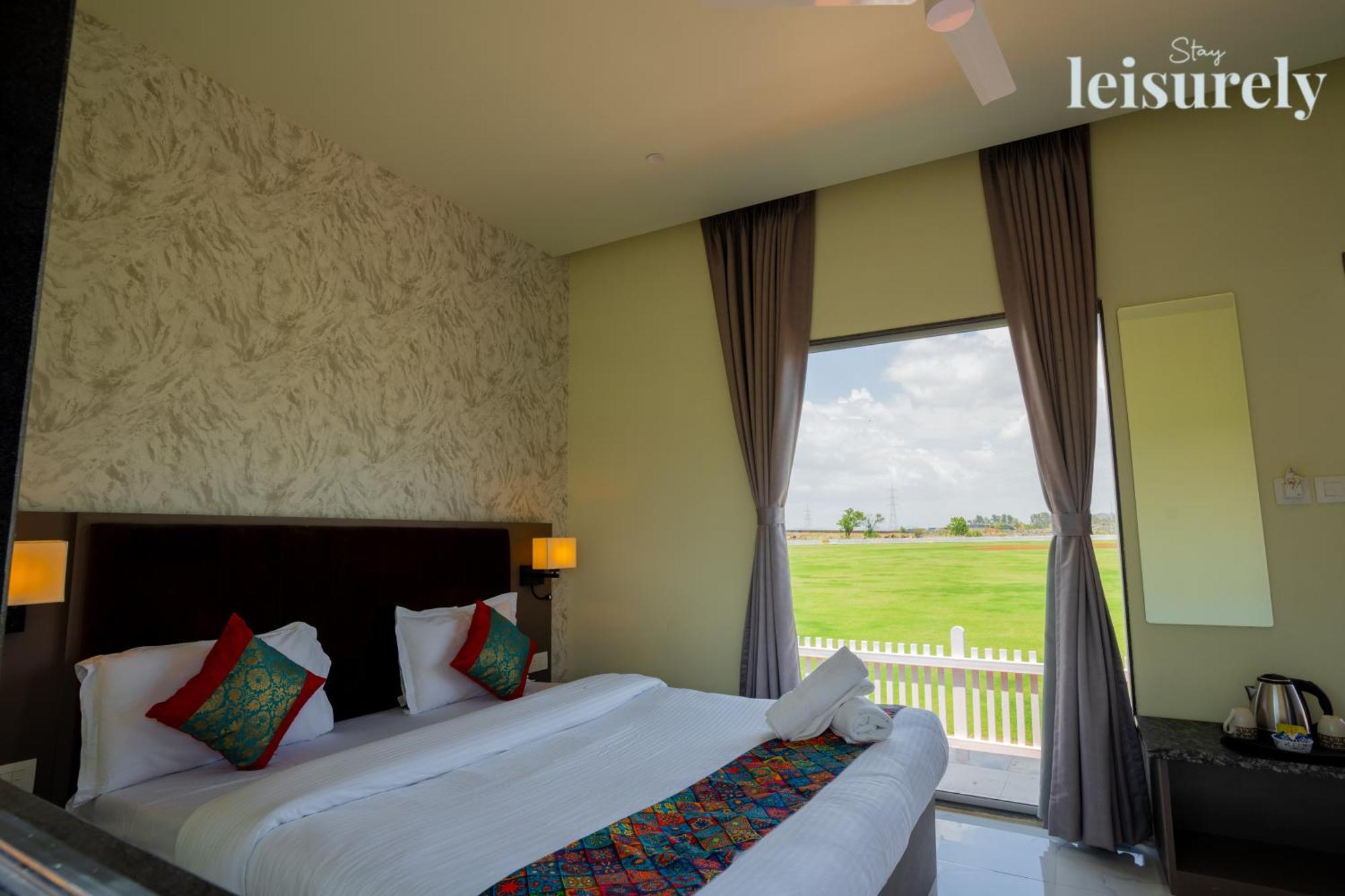 Stay Leisurely - Pavilion By The Hills, Lonavala - Stadium View Rooms Extérieur photo